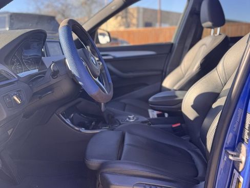 Used 2017 BMW X1 sDrive28i image 6