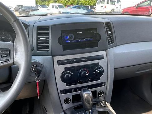 Used 2005 Jeep Grand Cherokee Laredo AWD/4WD image 6