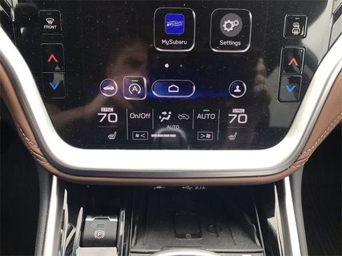 Used 2020 Subaru Outback Touring image 10
