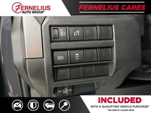 Used 2025 Toyota Tacoma SR5 image 37