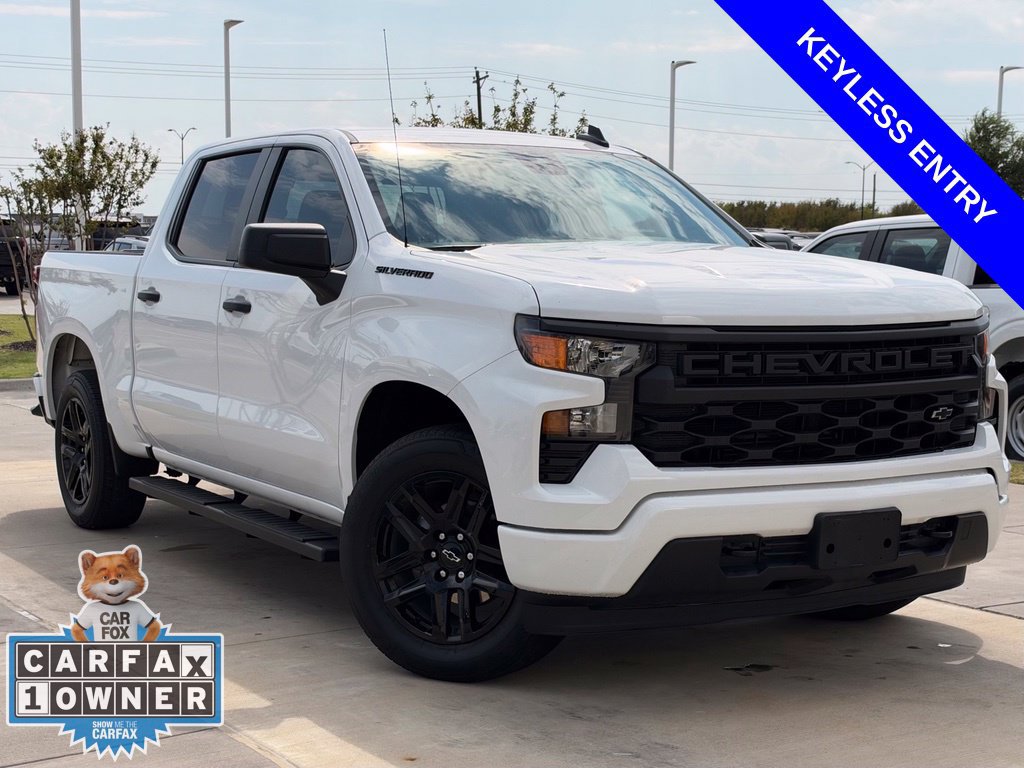 Used 2024 Chevrolet Silverado 1500 Custom w/ LPO, Dark Essentials Package RWD image 4