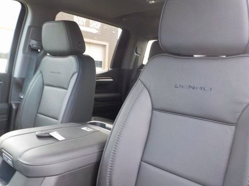 New 2026 GMC Sierra 1500 Denali image 18