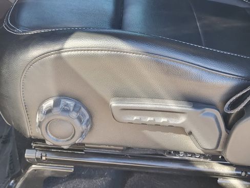 Used 2022 Jeep Wrangler Unlimited Sahara w/ Cold Weather Group image 14