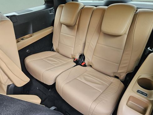 Used 2024 Mercedes-Benz GLS 450 4MATIC image 28