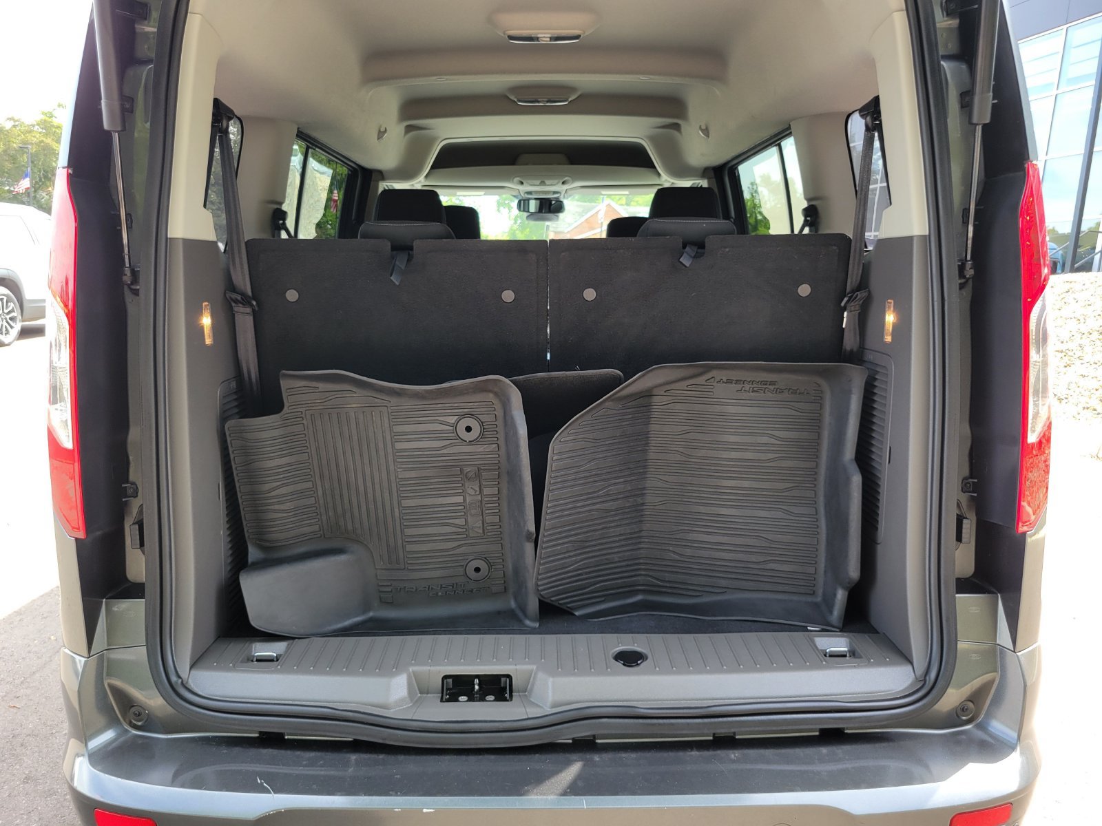 Used 2022 Ford Transit Connect XLT FWD image 30
