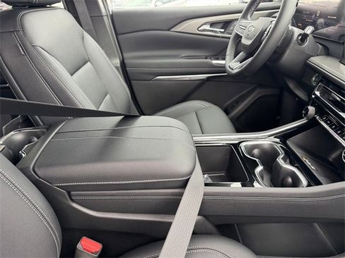 New 2026 Chevrolet Traverse LT w/ Midnight/Sport Edition image 7