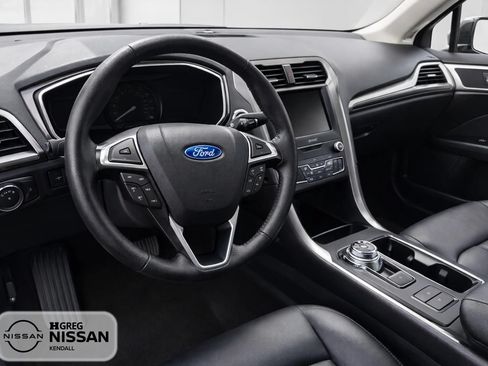 Used 2020 Ford Fusion SEL FWD image 5