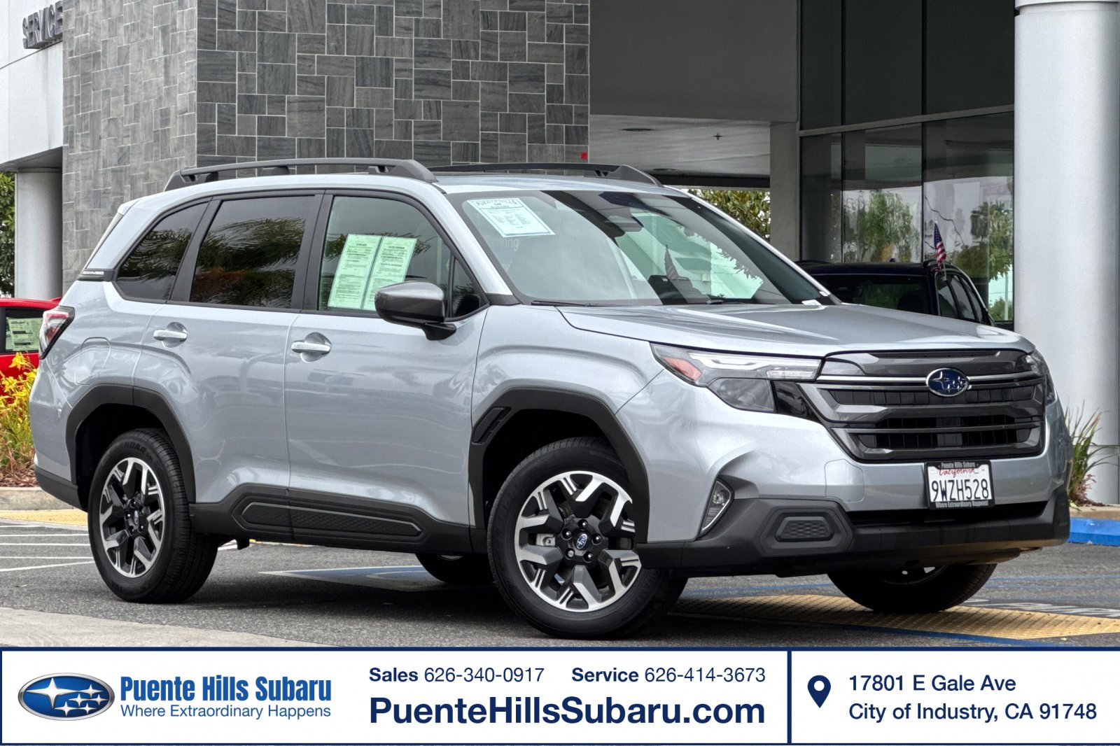 Used 2025 Subaru Forester Premium w/ Convenience Package #1 AWD/4WD image 1