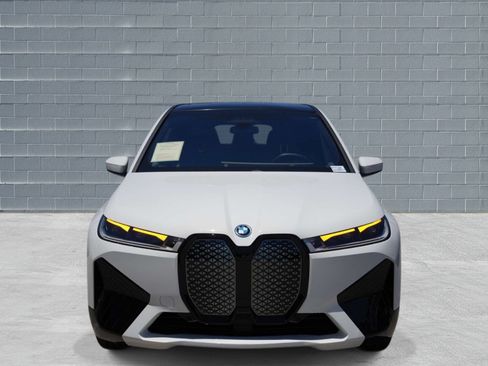 Certified 2024 BMW iX xDrive50 AWD/4WD image 2