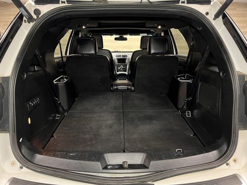 Used 2019 Ford Explorer Platinum image 14