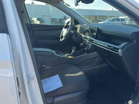Certified 2025 Hyundai Tucson SEL AWD/4WD image 10