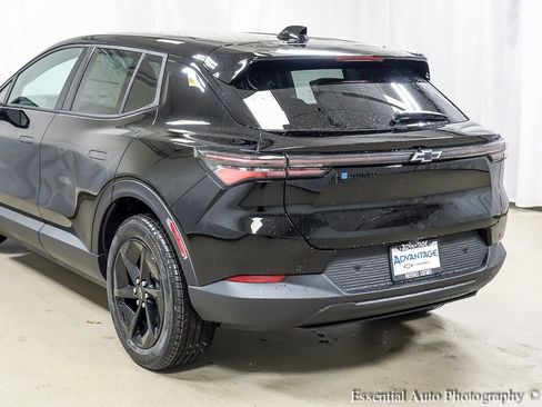 New 2026 Chevrolet Equinox EV LT image 7