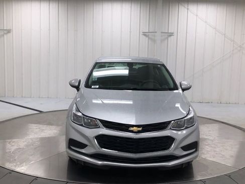 Used 2017 Chevrolet Cruze LS FWD image 3