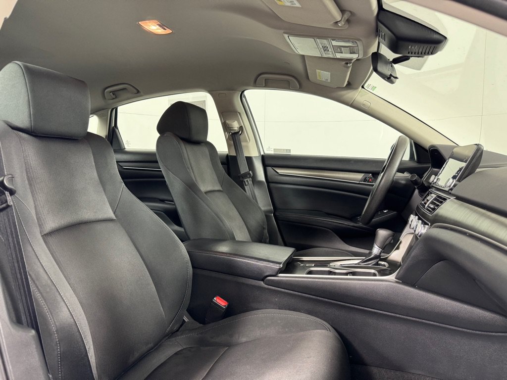 Used 2018 Honda Accord LX image 24