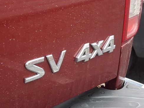 Used 2017 Nissan Frontier SV image 11