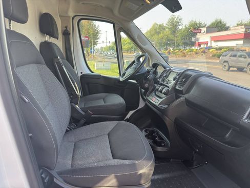 Used 2019 RAM ProMaster 2500 FWD image 7