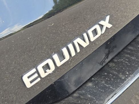 Used 2022 Chevrolet Equinox LT FWD image 12