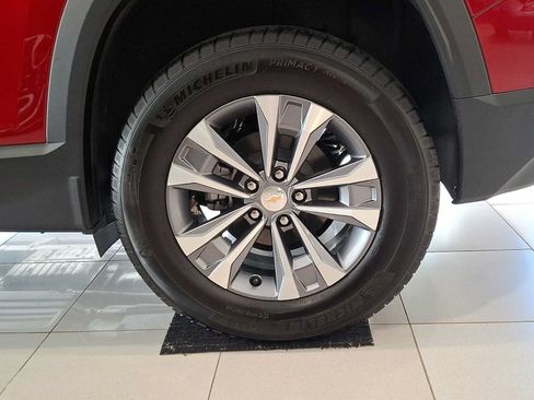 Used 2026 Chevrolet Equinox LT AWD/4WD image 8