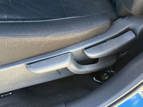 Used 2024 Nissan Kicks SV image 16