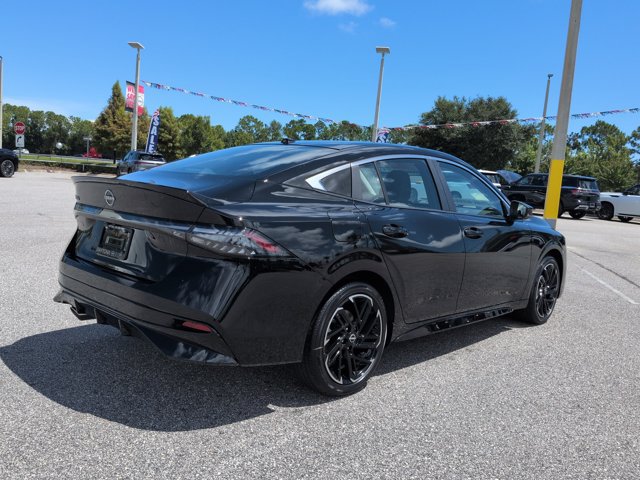 Certified 2027 Nissan Sentra SR w/ Floor Mat Package FWD image 4