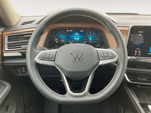 New 2026 Volkswagen Atlas SE image 12