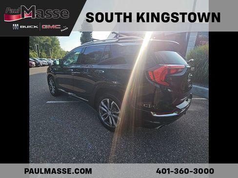 Used 2020 GMC Terrain Denali w/ Denali Premium Package AWD/4WD image 7