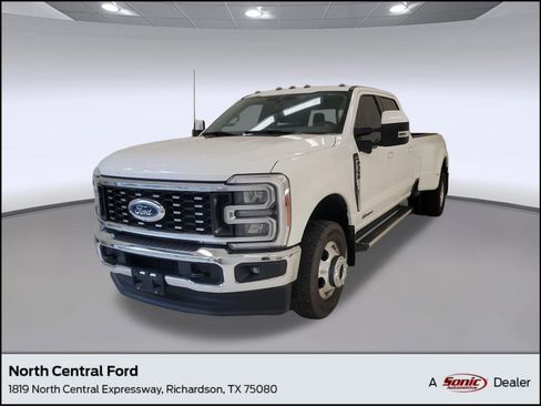 Used 2023 Ford F350 Lariat image 1