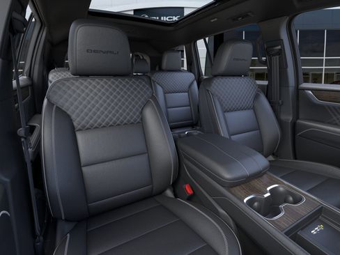 New 2026 GMC Acadia Denali w/ Super Cruise Package FWD image 40