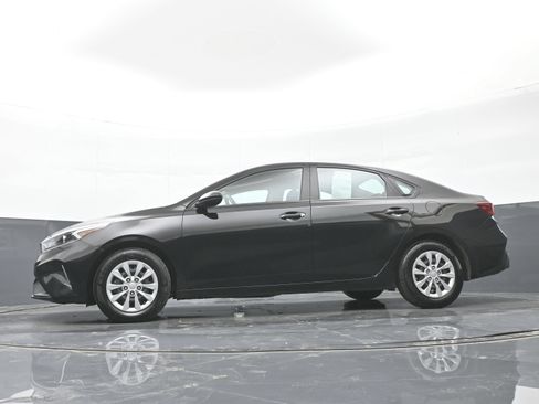 Used 2024 Kia Forte LX FWD image 44