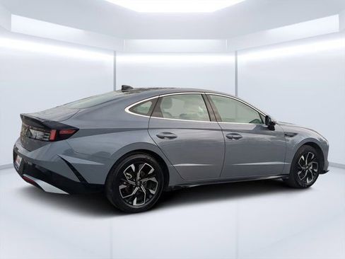 Used 2025 Hyundai Sonata SEL image 3