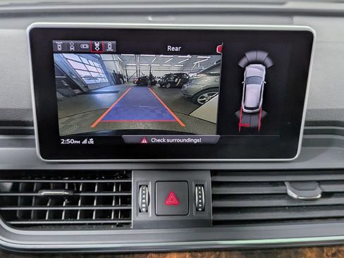 Used 2018 Audi Q5 Prestige w/ Prestige Package image 24