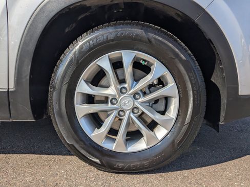 Used 2020 Hyundai Santa Fe SEL w/ Cargo Package image 10