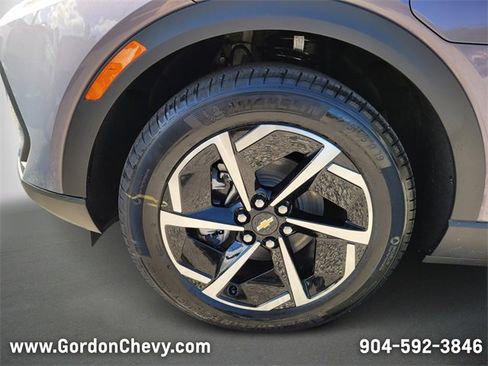 New 2026 Chevrolet Equinox EV LT image 13