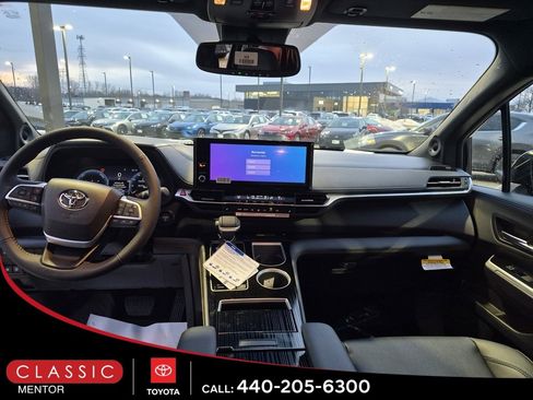 New 2026 Toyota Sienna XLE Woodland Edition image 14