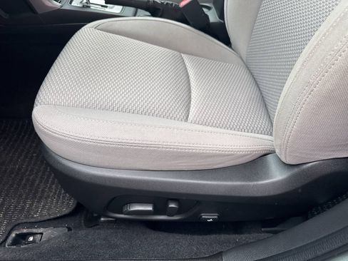 Used 2018 Subaru Forester 2.5i Premium w/ All-Weather Package AWD/4WD image 14
