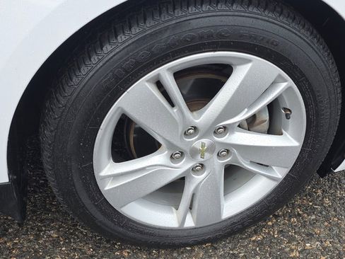 Certified 2014 Chevrolet Cruze Diesel w/ Enhanced Safety Package image 15