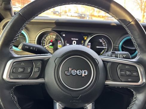 Used 2023 Jeep Wrangler Unlimited Sahara w/ Cold Weather Group image 26