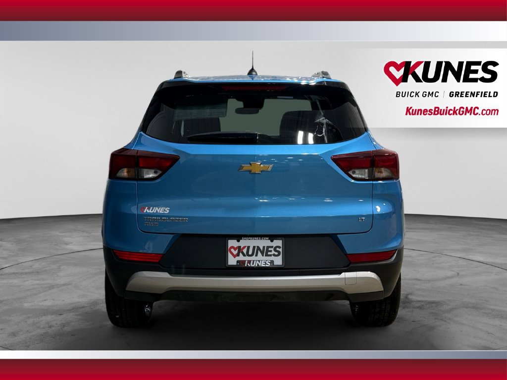 Used 2025 Chevrolet TrailBlazer LT AWD/4WD image 9