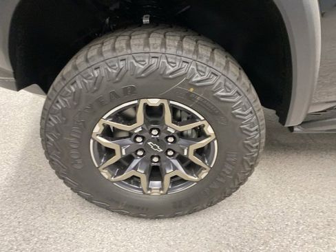New 2026 Chevrolet Colorado ZR2 w/ Technology Package image 10