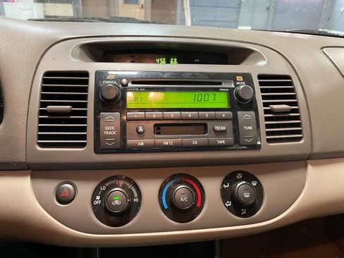 Used 2003 Toyota Camry LE image 35