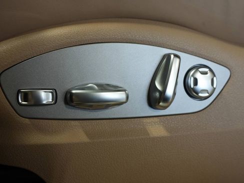 New 2026 Porsche Macan S image 33