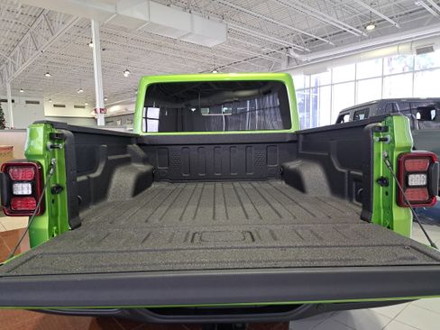 New 2025 Jeep Gladiator Rubicon w/ Safety Group image 5
