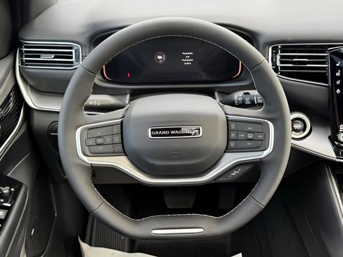 New 2026 Jeep Grand Wagoneer 4WD image 15