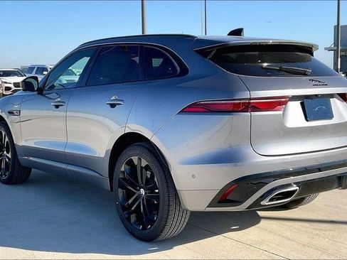 New 2025 Jaguar F-PACE R-Dynamic S image 3