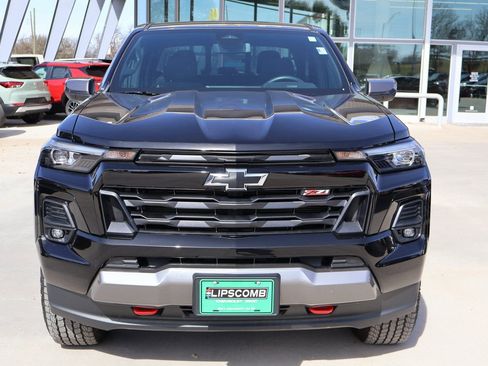 Used 2025 Chevrolet Colorado Z71 image 4