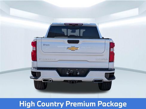 Used 2024 Chevrolet Silverado 1500 High Country w/ High Country Premium Package AWD/4WD image 5