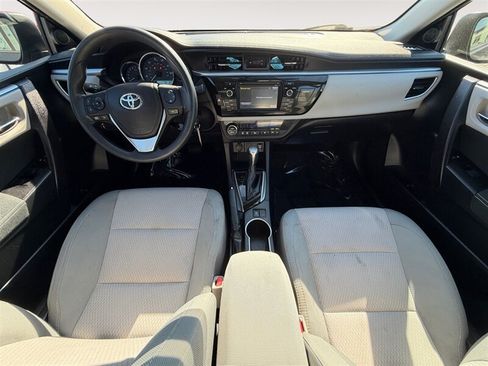 Used 2015 Toyota Corolla LE FWD image 23