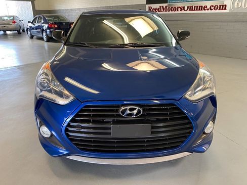 Used 2015 Hyundai Veloster Turbo FWD image 3