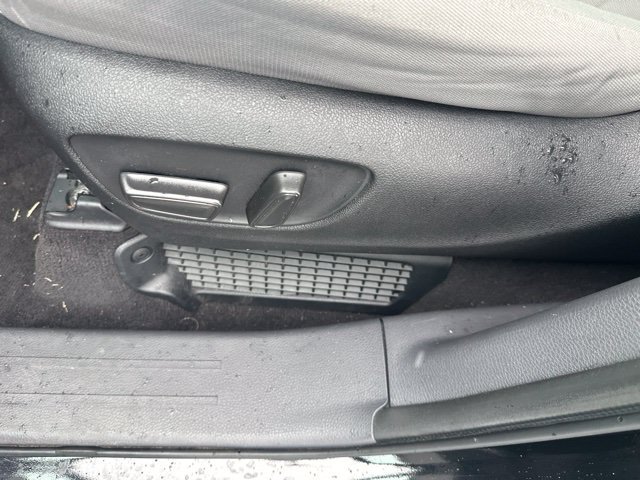 Used 2023 Toyota Sienna LE FWD image 18