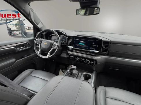 Used 2024 Chevrolet Silverado 1500 LTZ AWD/4WD image 24